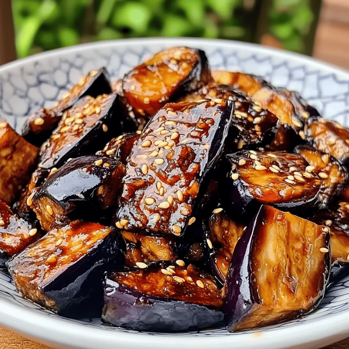 Sticky Garlic Eggplant d0dmve