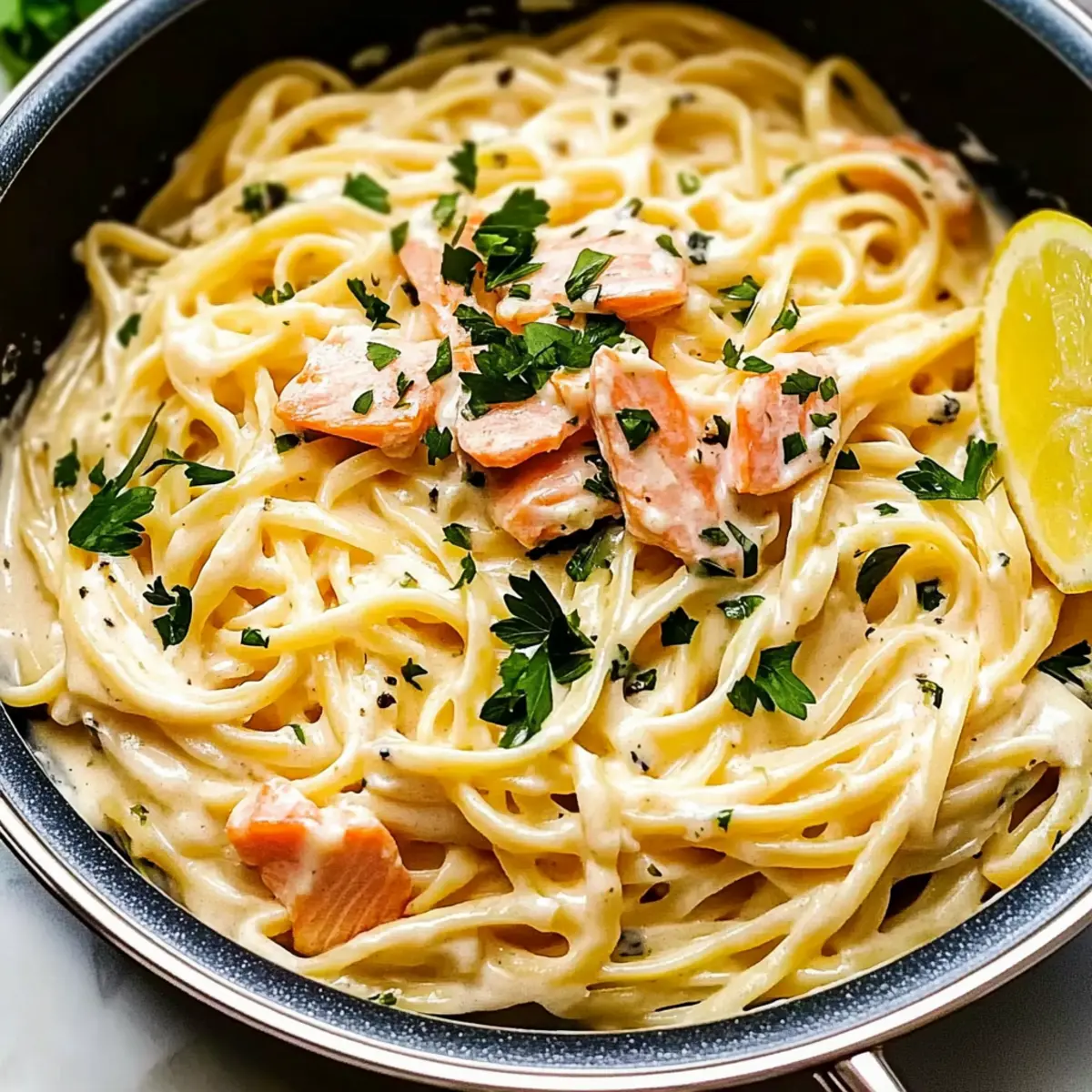 Smoked Salmon Linguine hy7gna