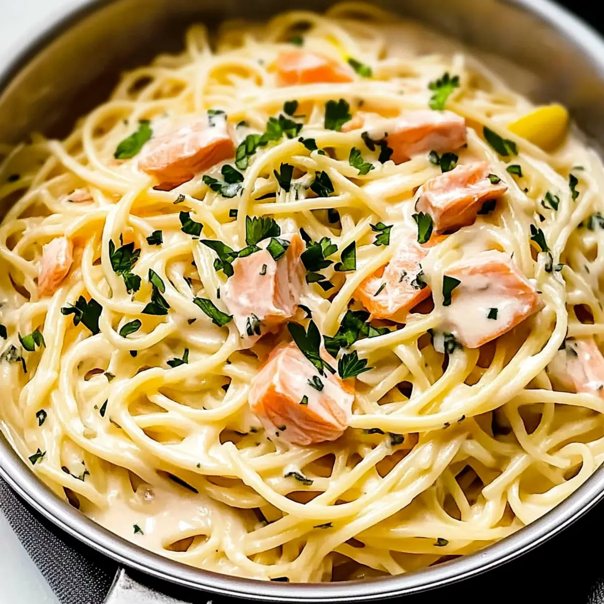 Smoked Salmon Linguine pgsc9d