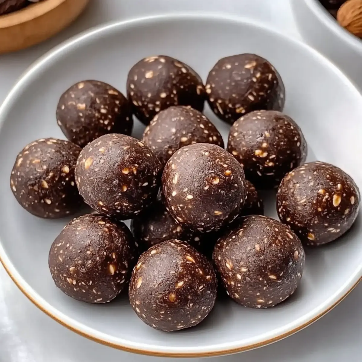 e8ef125b a539 476d ab18 2c41836e5095tr t50jhh