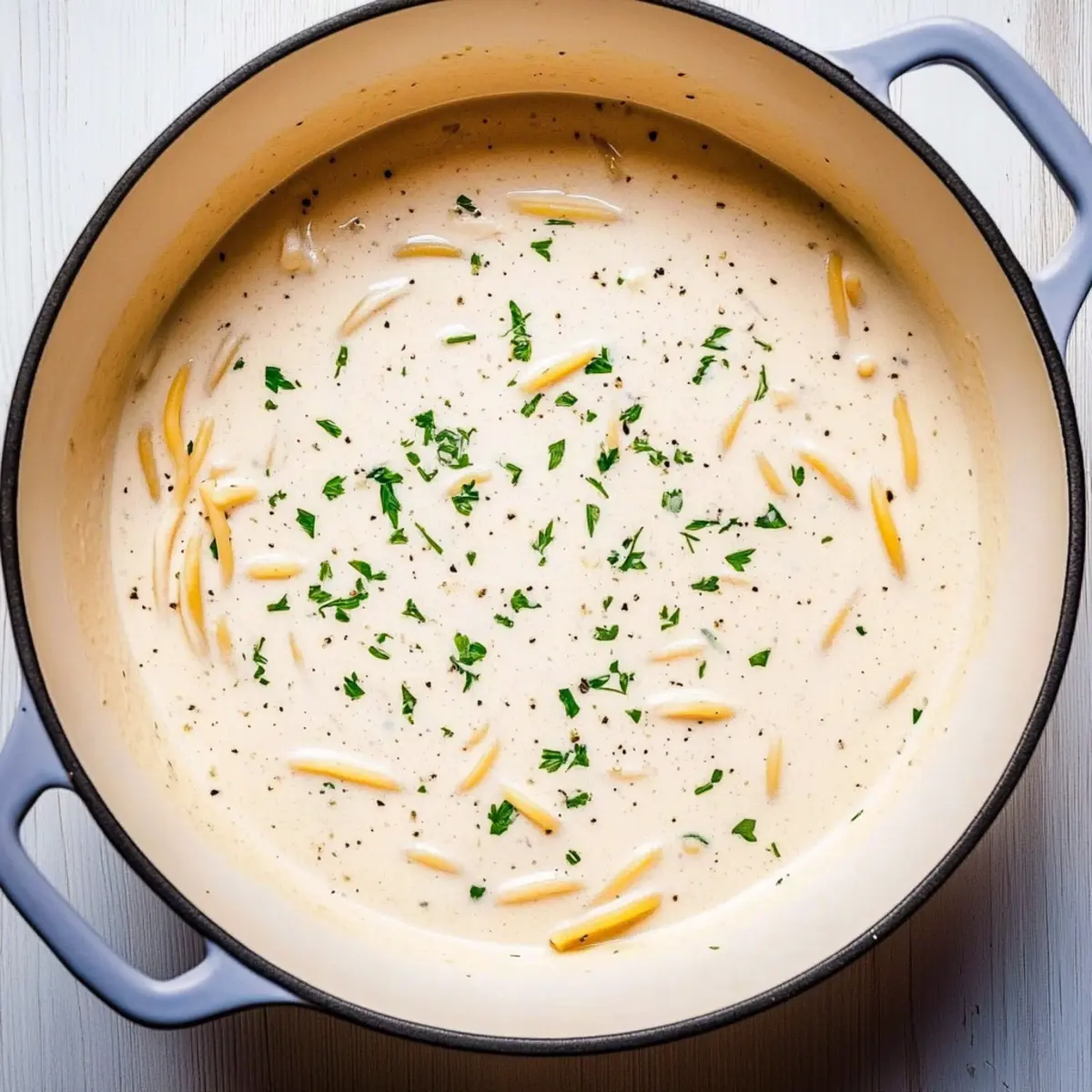 Irresistibly Creamy Garlic Sauce Ready in 5 Minutes